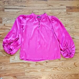 Vince Camuto Size S Bright Pink Satin Blouse Relaxed Balloon Sleeve Button Front